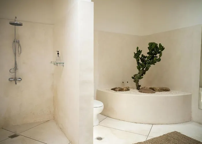 Tropical 3bdr Poolvilla In Heart Of