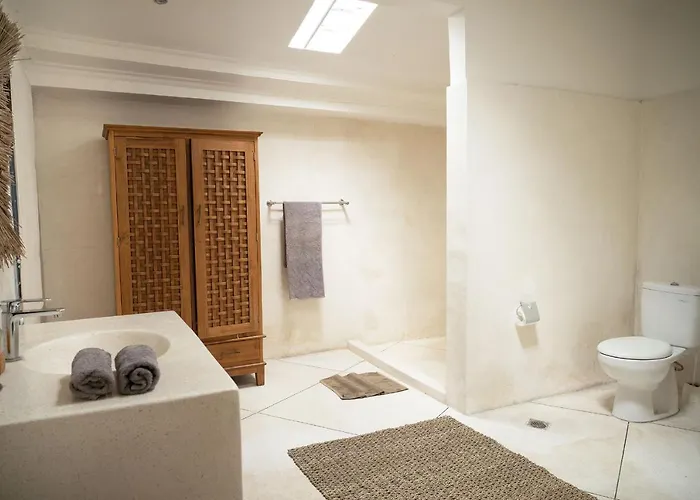 Tropical 3bdr Poolvilla In Heart Of * Seminyak