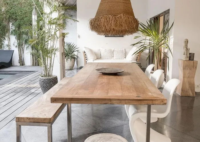 Tropical 3bdr Poolvilla In Heart Of Villa *